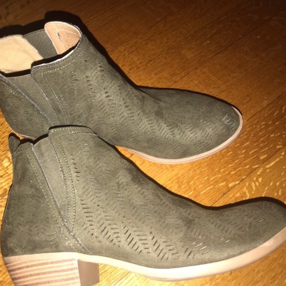 Ladies Slip on Booties 9